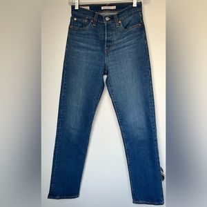 Wedgie Straight Fit Women’s Jeans - Levi’s - SZ 23 - never worn